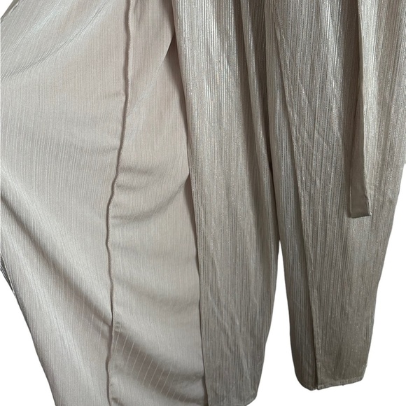 London Times Metallic V-neck High Slits Wide Leg Walk Thru Jumpsuit Size… - Picture 15 of 17